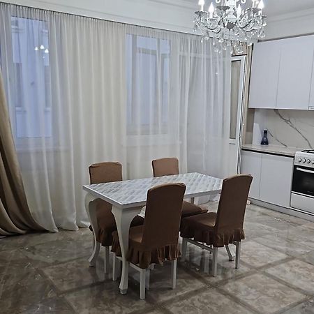 Airport Apartments Taxi Chisinau Bagian luar foto